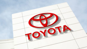 Toyota-280x158 Die Reifentechnologie von morgen – abgestimmt auf E-Fahrzeuge