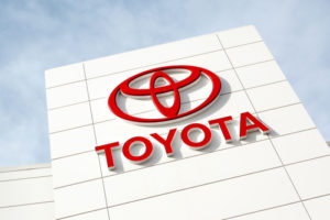 Toyota-300x200 Toyota: Japanischer Automobilhersteller setzt auf Hybrid-Fahrzeuge