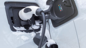E-Auto-laden-280x158 Standheizung: Im Winter ins warme Auto steigen