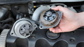 wasserpumpe-wechseln-280x158 Motorüberhitzung – Ratgeber zum Ursachen finden und beseitigen