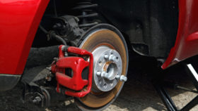 Titelbild: Bremssattel selbst lackieren: Schritte & Tipps