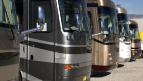 Titelbild: Wohnwagen und Wohnmobile – Welches Modell am besten zu Ihnen passt