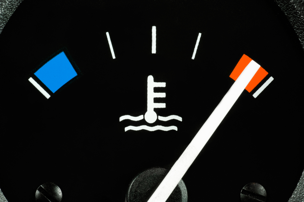 Bild3-Motor-zu-heiss-Motortemperaturanzeige-Auto Kühlerschlauchwechsel – Ratgeber, Diagnose und Anleitung zum Tauschen