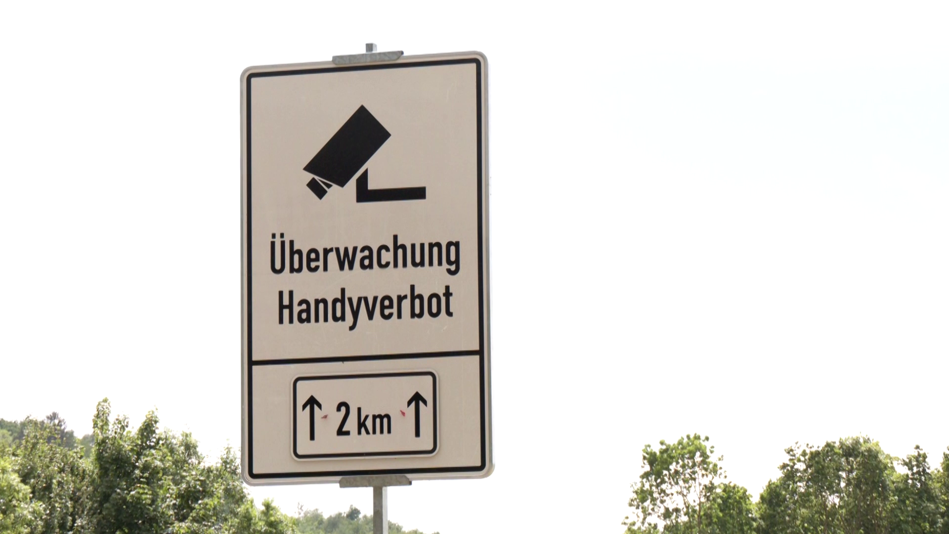 Monocam gegen Handys am Steuer: Das könnte Fahrer bald erwarten! Bilder_Monocam_Handyueberwachung_Trier-1 Monocam gegen Handys am Steuer: Das könnte Fahrer bald erwarten!